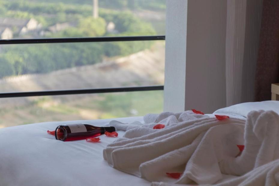 Lavande Hotel Luzhou Jiale Century City Bagian luar foto