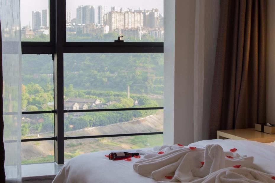 Lavande Hotel Luzhou Jiale Century City Bagian luar foto